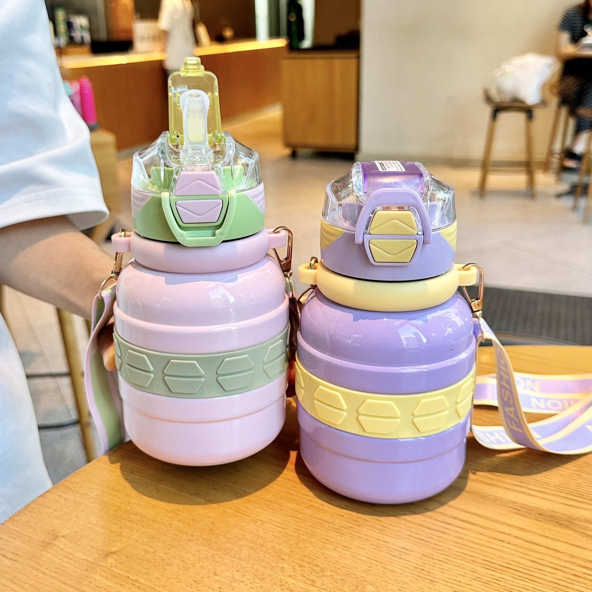 吸管保温杯儿童学生上学专用2025新款高颜值女生士双饮水杯子,淘宝优惠券,粉丝福利购,淘宝优惠卷