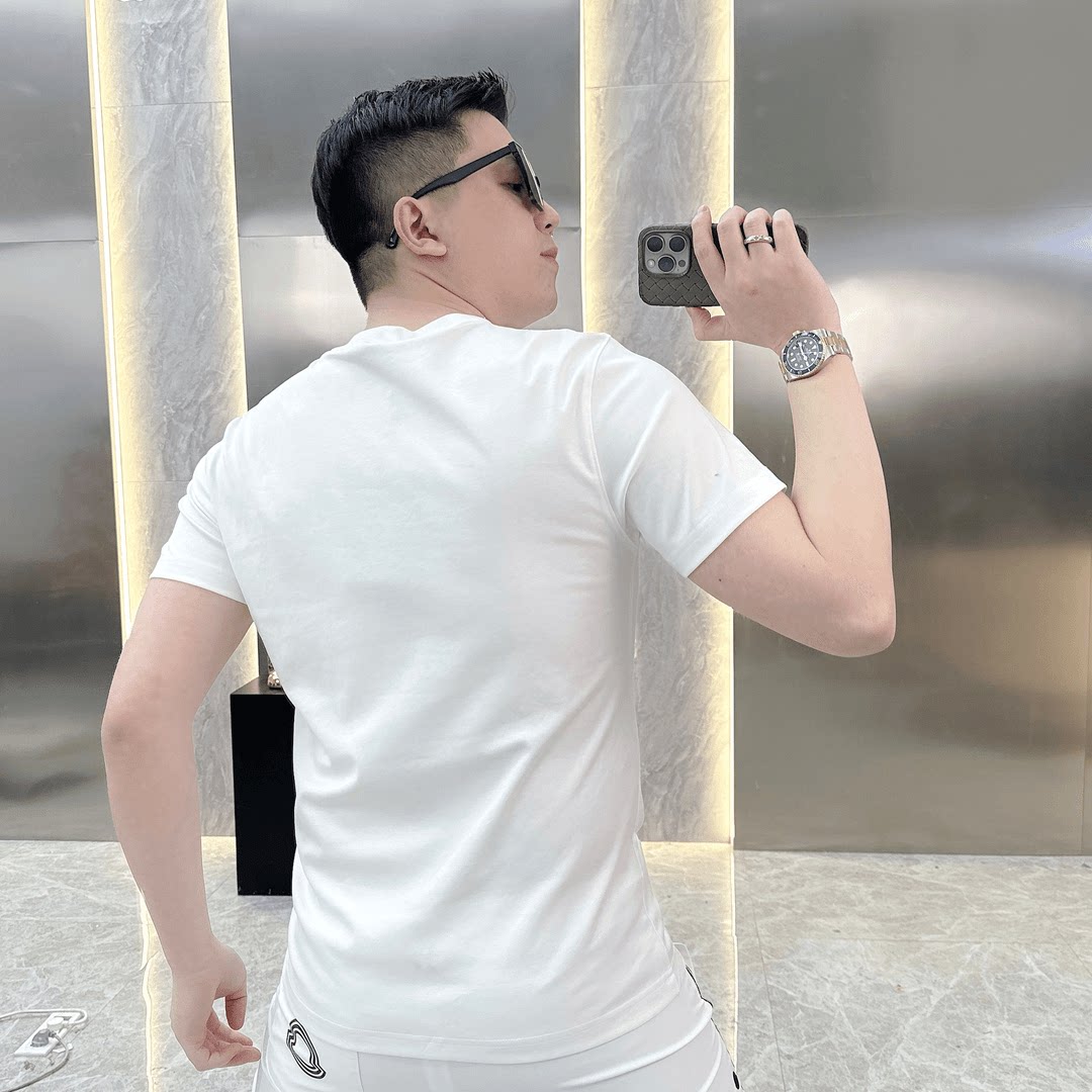 2025新款夏季小蜜蜂刺绣男士短袖T恤欧货百搭圆领纯色简约打底衫