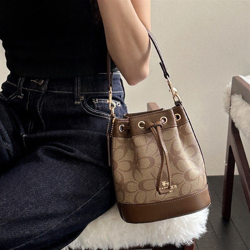 精致迷你抽绳水桶包小号2025新款高级感洋气手拎老花包斜挎小包包,淘宝优惠券,粉丝福利购,淘宝优惠卷