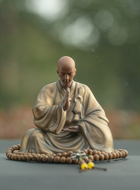 汽车摆件2024新中式小和尚复古车载中控台装饰品T家居客厅茶桌摆