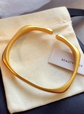 简约古法金色手镯手链轻奢小众精致开口镯子女款2024年新款手饰品