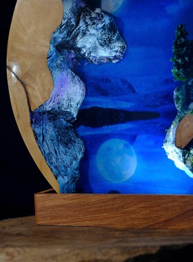 热卖月光下的鹿和森林环氧树脂夜灯个性N手工实木树脂节日礼物