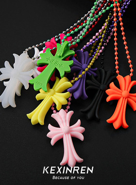 可心人潮流百搭K罗心彩色树脂CH十字架项链青山限定明星款气质ins