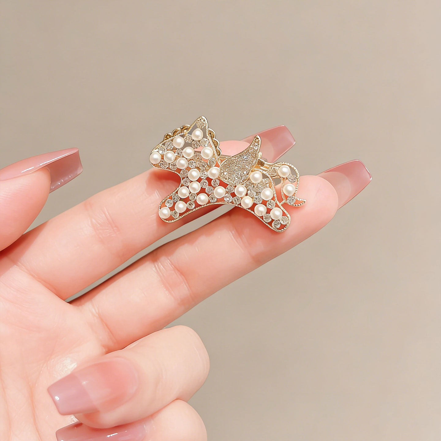 金翼珠驹-韩版轻奢闪钻小马侧边夹秋冬金色百搭发饰气质精致头饰,淘宝优惠券,粉丝福利购,淘宝优惠卷