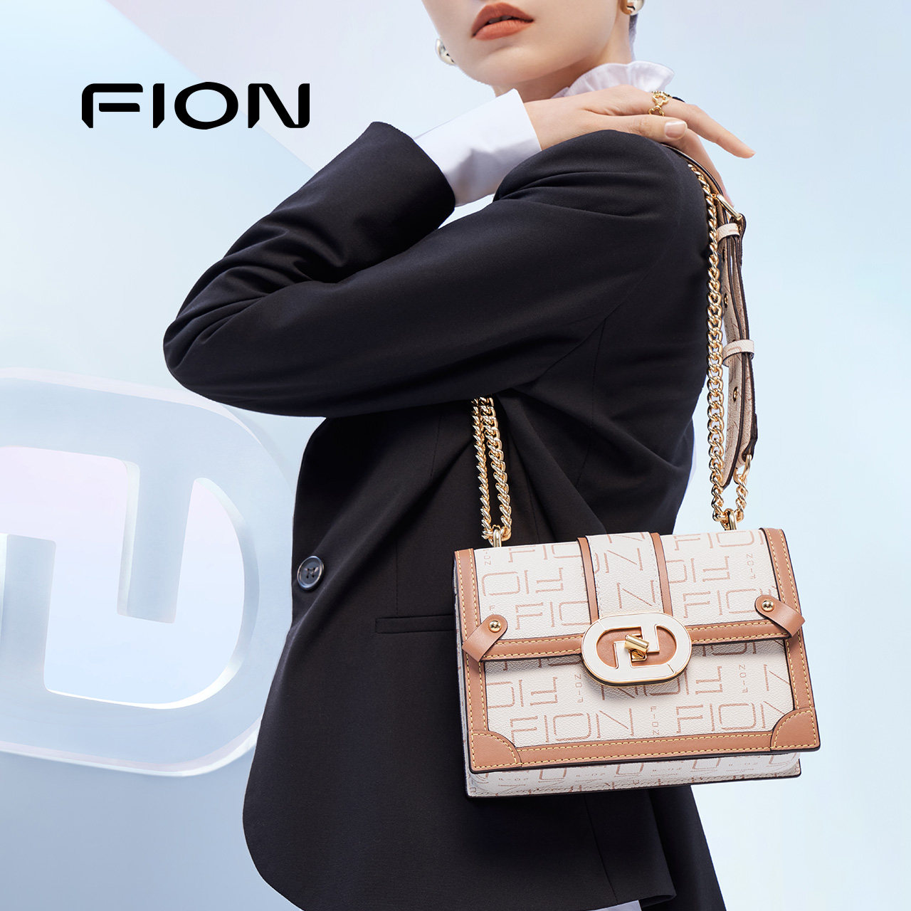 Fion/菲安妮女包盒子小方包新款时尚女士小众链条斜挎单肩腋下包,淘宝优惠券,粉丝福利购,淘宝优惠卷