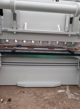 多种配置售后三包工厂现货全自动WC67Y-200T2500简易数控折弯机