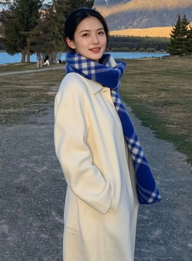 克莱因蓝色格子围巾女款2026新款冬季保暖百搭显白仿羊绒披肩围脖