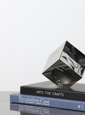 现代轻奢软装饰品电镀透明立体水晶魔方样板M间书房书桌面书镇摆