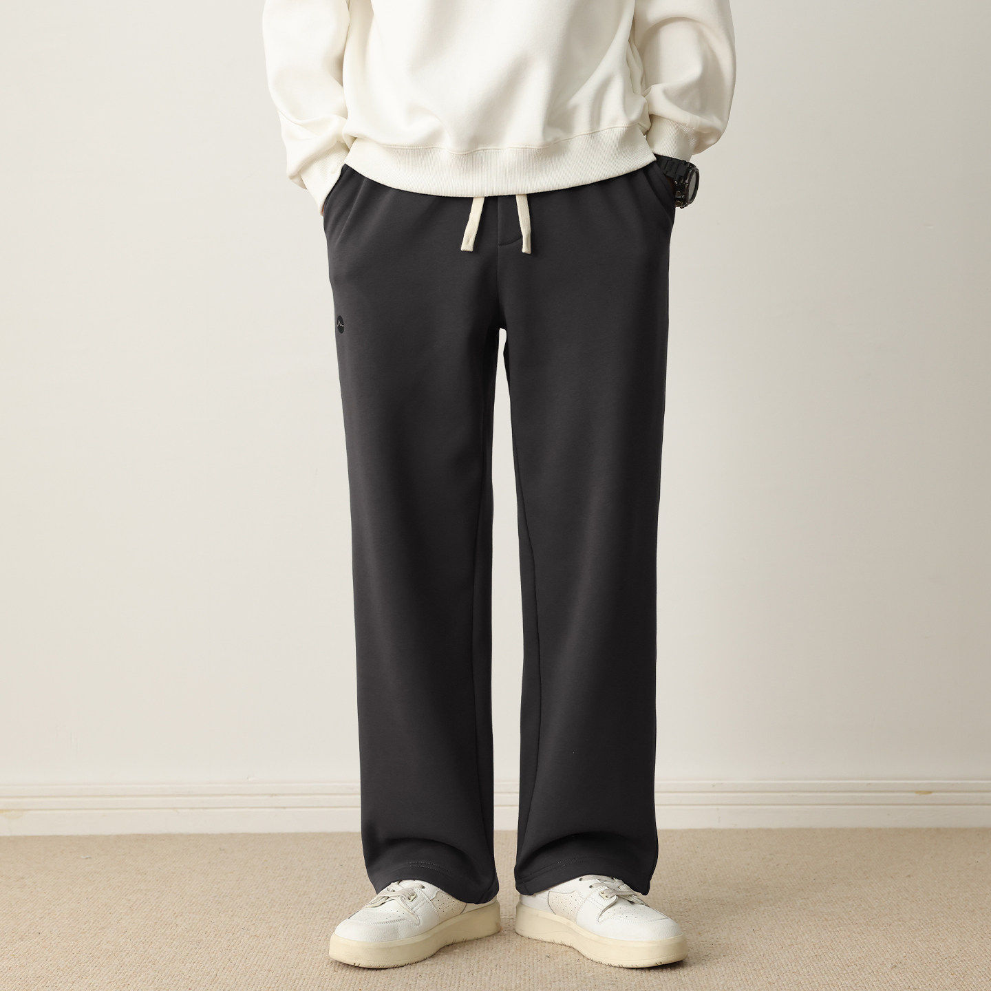 冬季加绒加厚宽松卫裤男2025新款直筒垂感松紧腰刺绣运动裤,淘宝优惠券,粉丝福利购,淘宝优惠卷