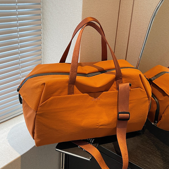 Large-capacity portable travel bag for women, short-distance fitness bag for men