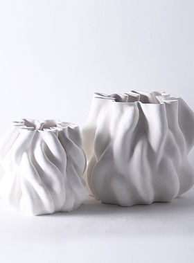 现代极简约家居褶皱黑白花瓶摆件样板房间客厅P售楼部荷叶花器装