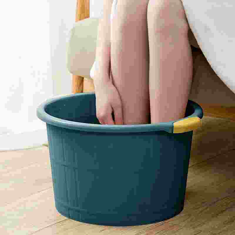 家用泡脚桶 加高过小腿塑料洗脚盆 按摩厚足浴神器保温养生大深桶 - 图0