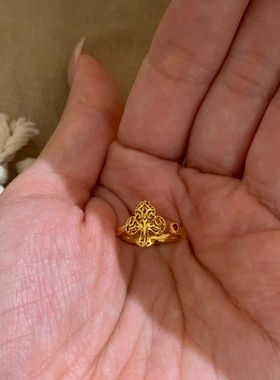 vintage复古金色镂空梅花女戒指