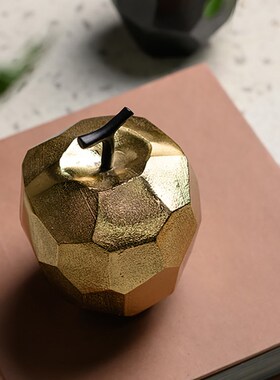 北欧简约现代轻奢铝制苹果梨水果摆件样J板间餐厅客厅茶几桌面摆