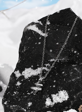 极速星星环绕圣诞树项链女轻奢小众设计感锁骨R毛衣链法式复古吊