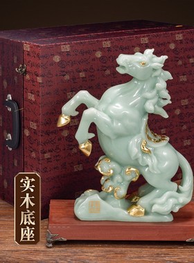 新品招财马摆件玉石高o端大气客厅家居装饰办公桌公司前台大堂开