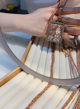 极速藏式扎基拉k姆唐卡吊坠 搭配手工编绳 TY483