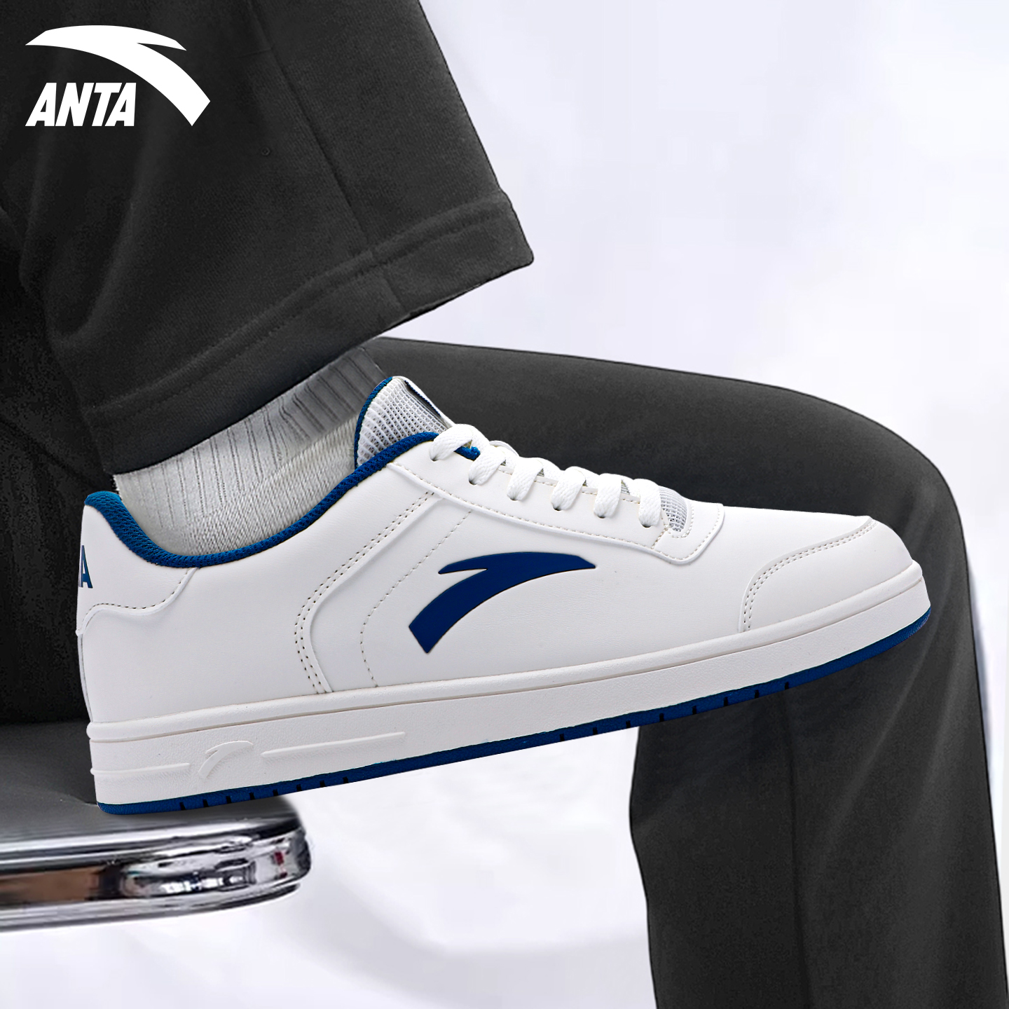 安踏男鞋小白鞋冬季2025新款官方正品潮流板鞋轻便皮面软底休闲鞋 - 图1