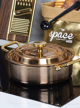 样板房间厨房装饰品橱柜锅具展厅饰品组合现代轻奢家居软装摆件