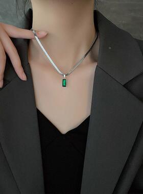 欧美嘻哈中性风祖母绿扁链项链