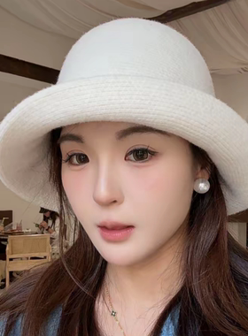 秋冬新款白色显脸小渔夫帽女