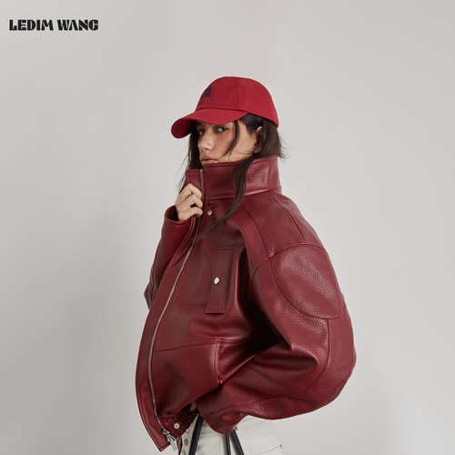 【明星同款】LEDIM WANG仿皮夹克羽绒服女新款鹅绒酒红色皮衣外套 - 图1