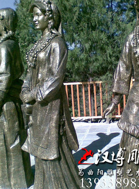 少数民族雕塑藏族人物服饰民俗民风雕塑定制铸铜城市广场园林景观