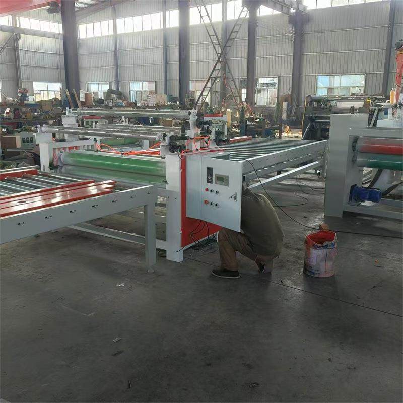 不锈钢板全自动覆膜机 铝单板贴保护膜机器 柜门防火门板贴膜机,淘宝优惠券,粉丝福利购,淘宝优惠卷