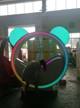 网红玻璃钢游乐自行车单车外壳发电喷泉灯光单车雕塑公园景点摆件