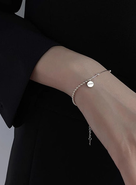 s925纯银豆豆字母lucky手链女ins冷淡风小众设计个性简约圆牌手饰