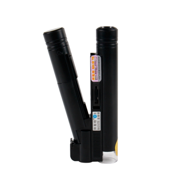 Teacher Bai’s same magnifying glass with traces of Beister’s jade