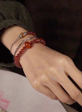 男女款南红玛瑙牛血红新年喜庆文艺风原创设计红色平安扣手串