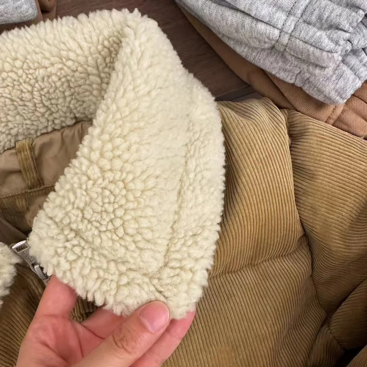 女童羽绒服冬季2025新款洋气儿童韩版宝宝保暖毛绒翻领灯芯绒外套,淘宝优惠券,粉丝福利购,淘宝优惠卷