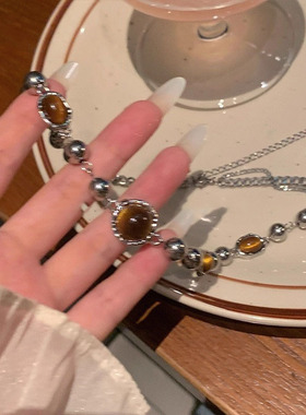 秋冬款美拉德琥珀色猫眼石项链