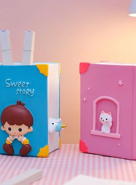 礼品女孩摆件化妆刷办公桌可爱