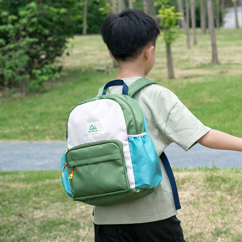 户外儿童轻便背包外出游玩幼儿园超轻书包旅游双肩包春游男孩旅行 - 图0