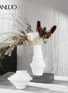 北欧式白色花瓶摆件创意简约客厅家居软装饰品花器仿真花树脂花瓶