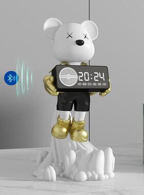 创意高级感飞天宇航熊时钟摆件客厅玄关酒柜餐边柜电视机柜装饰品