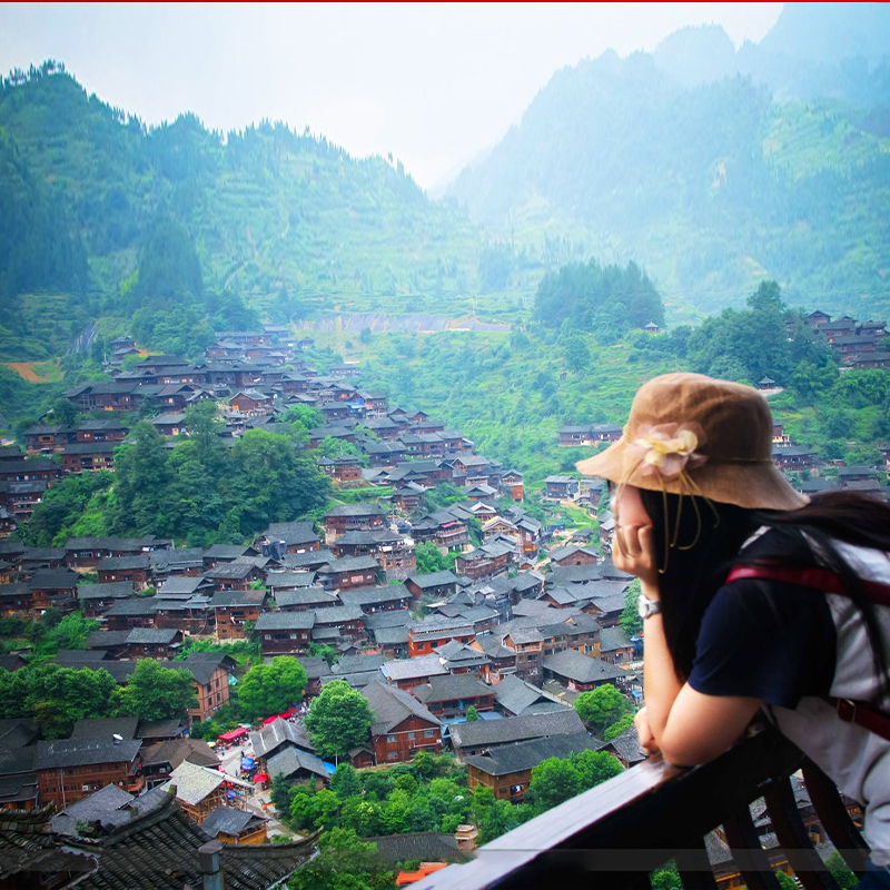 贵州旅游纯玩团五天四晚黄果树瀑布+小七孔+西江千户苗寨+青岩古 - 图1