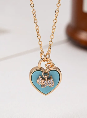 爱心吊坠女夏季锁骨链蓝色白色双面玛瑙贝壳心形时尚轻奢小狗项链