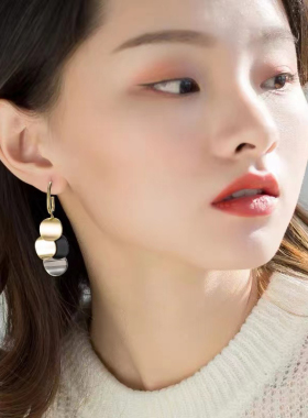 极速European anjd American Temperament Four-Color Contrast R