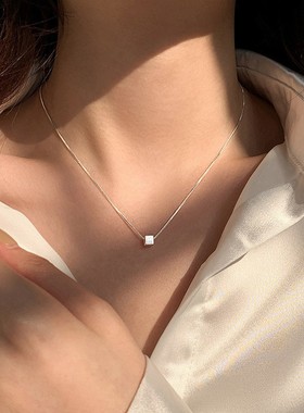 s925纯银拉丝小方块项链女冷淡风极简小众轻奢高级感小方糖锁骨链