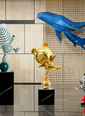 极速酒店大堂落地大雕塑卡通v条纹熊摆件样板间售楼处商场玻璃钢