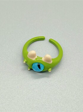 新品无聊了送TiA一个搞怪小怪兽戒指!大眼仔甜酷卡通可爱指环礼物