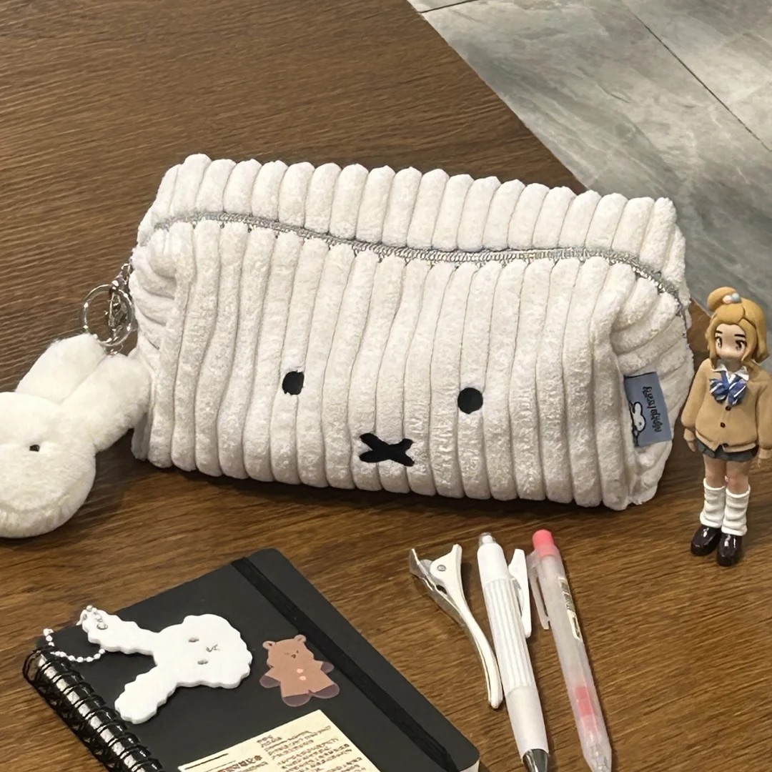 米菲兔毛绒笔袋女生2025新款简约高颜值ins风小学生文具盒大容量 - 图0
