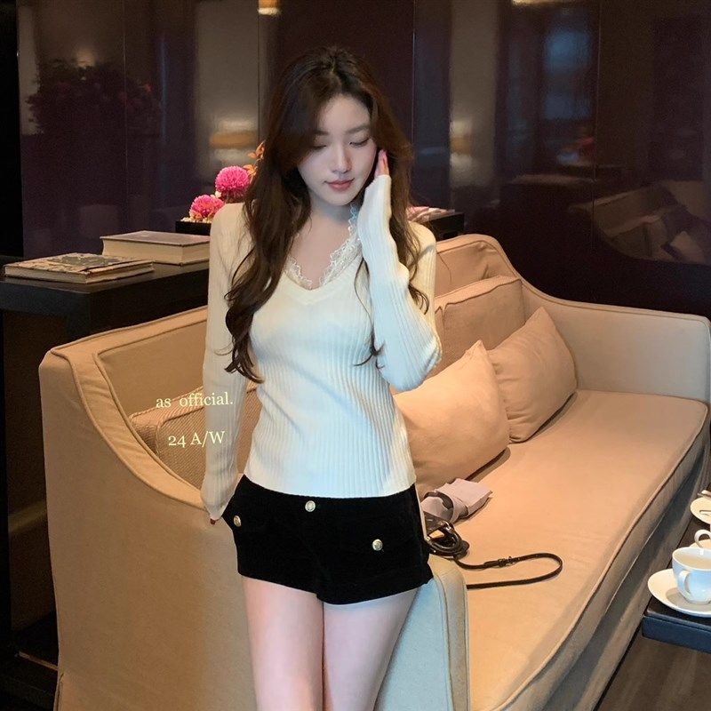 2024秋冬V领挂脖针织衫女假两件蕾丝内搭毛衣设计感小众打底上衣,淘宝优惠券,粉丝福利购,淘宝优惠卷