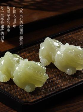招财貔貅桌面摆件天然青玉手把件客厅书房公司装饰乔迁送朋友礼物