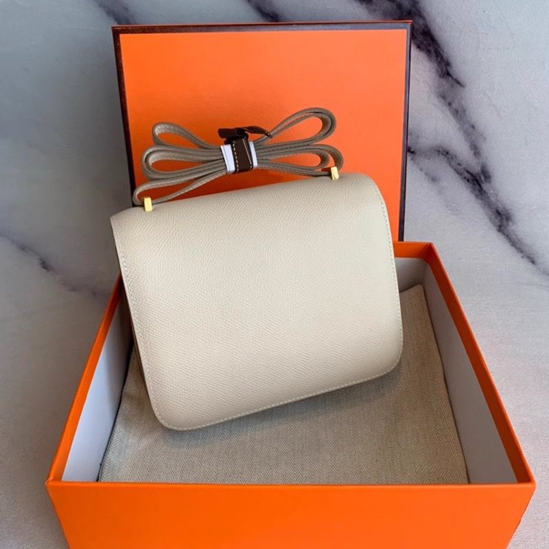 2025新款时尚工字扣康康包女百搭单肩斜挎小方包高级感通勤豆腐包,淘宝优惠券,粉丝福利购,淘宝优惠卷