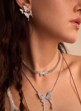 何方枯叶蝶短项链陈都灵925银女