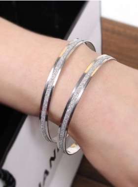 新款韩版时尚饰品磨砂双环亮片手镯百搭金色个性手环配饰镯子